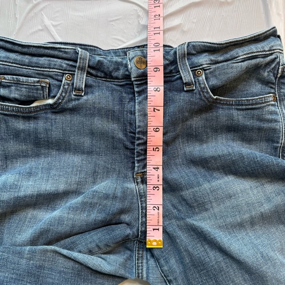 Size 10 NYDJ Ami Skinny Legging Jeans - Picture 4 of 9